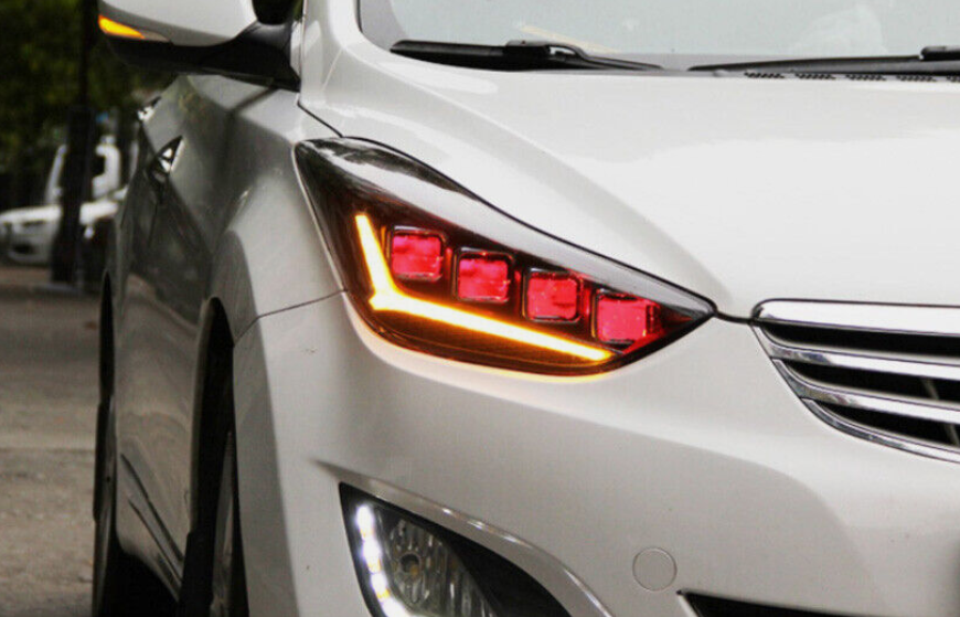 Focos delanteros con animación para Hyundai Elantra 2017-2018