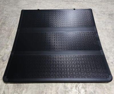 Lona trifold