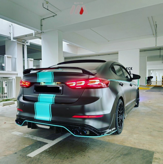 Focos traseros para Hyundai Elantra 2016-2018.